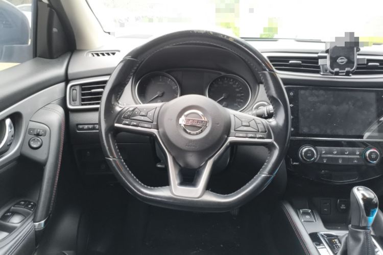Used Nissan Qashqai 2021 2.0L CVT Luxury Navigation Edition Steering Wheel