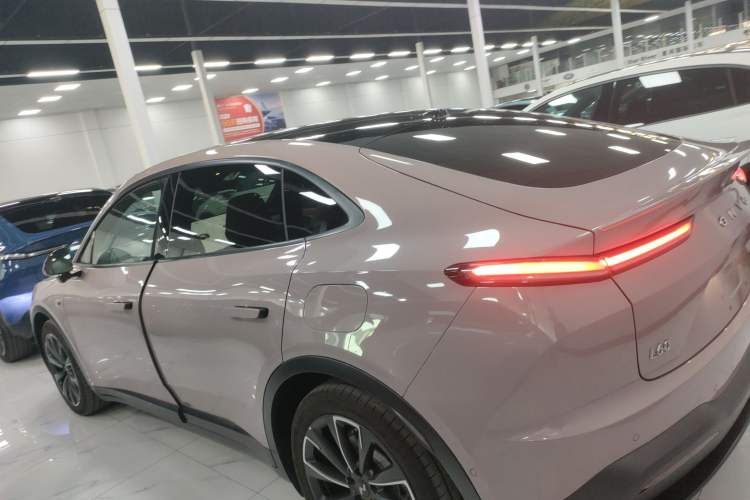 Used ONVO L60 2024 60 kWh Rear-Drive Version
