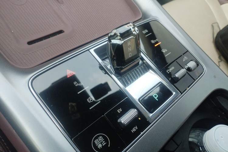 Used BYD Seal 2023 DM-i 1.5L 121km Prestige Model