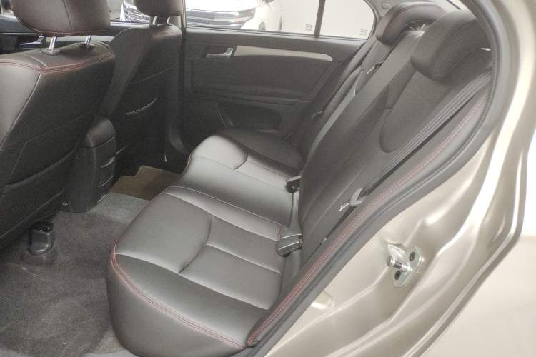 Used Roewe 350 2015 1.5L Manual Luxury Sunroof Edition
