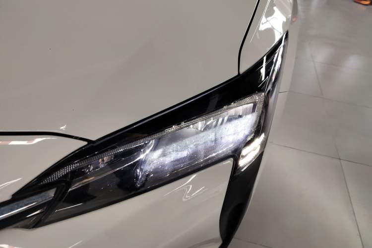 Used Buick Velite 6 2023 430km Range Commuter Version
