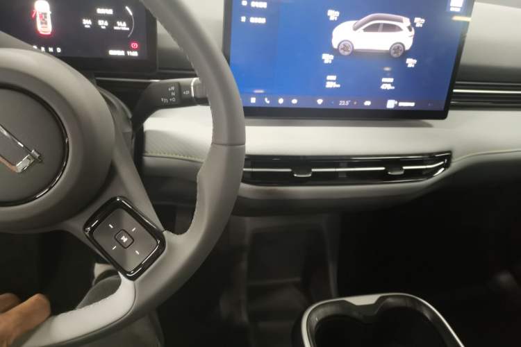 Used Bestune Yueyi 03 2025 565km Enjoy Edition
