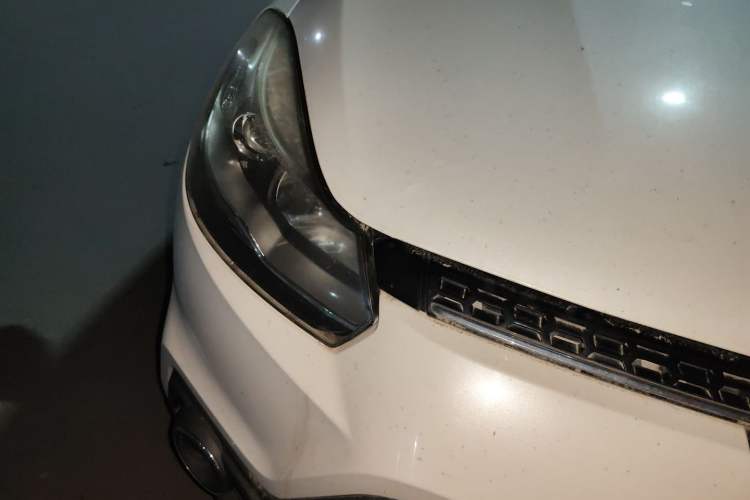 Used JMC Yusheng S350 2016 2.0T Automatic Two-Wheel Drive Gasoline Luxury Version with Sunroof 5 Seats
