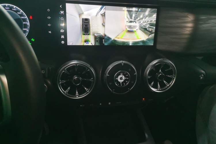 Used Tank 300 2023 City Edition 2.0T—Stylish as Ever
