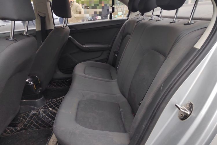 Used Volkswagen Santana 2015 1.6L Manual Fashion Edition