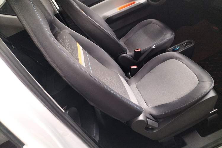 Used Wuling Hongguang MINIEV 2021 Macaron Premium Model – Lithium Iron Phosphate
