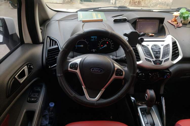 Used Ford EcoSport 2013 1.5L Automatic Fashion Model