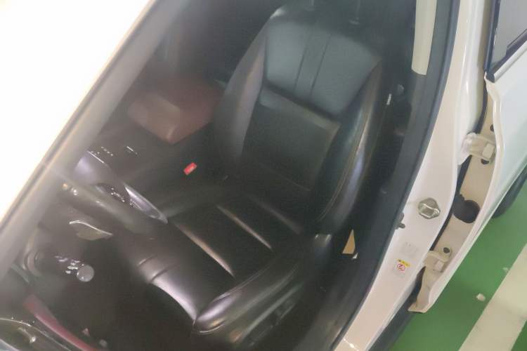 Used GAC Trumpchi GS8 2017 320T Two-Wheel Drive Luxury Smart Connectivity Version (7 Seats)
