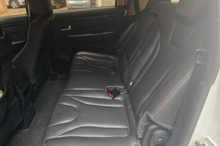 Used Dongfeng Fengon 370 2016 1.5L Manual Luxury 7-Seater Left Rear Seat