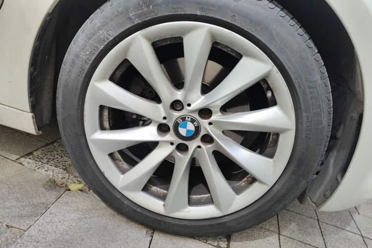 Used BMW 3 Series GT 2013 328i Sport Design Package Right Front Wheel Hub