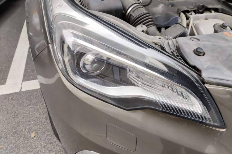 Used Buick Envision 2014 28T Four-Wheel Drive Luxury Model