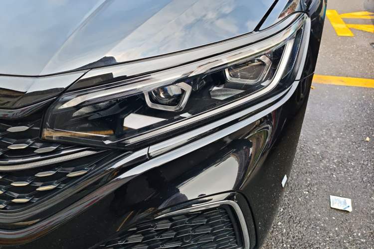 Used Volkswagen Passat 2025 Outstanding Model 380TSI Starry Dragon Glorious Edition Left Front Headlight