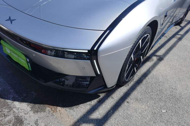 Used XPeng P7 2025 Model—750 All-Wheel-Drive High-Performance Ultra