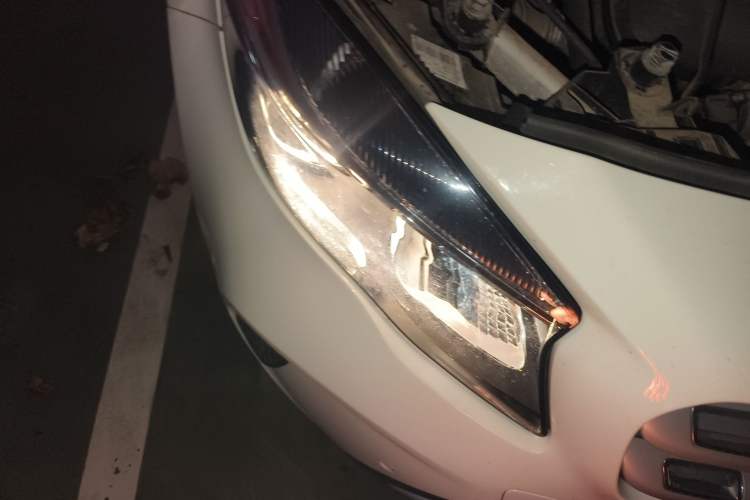 Used Mercedes-Benz GLA 2017 GLA 200 Sport Edition Right Front Headlight