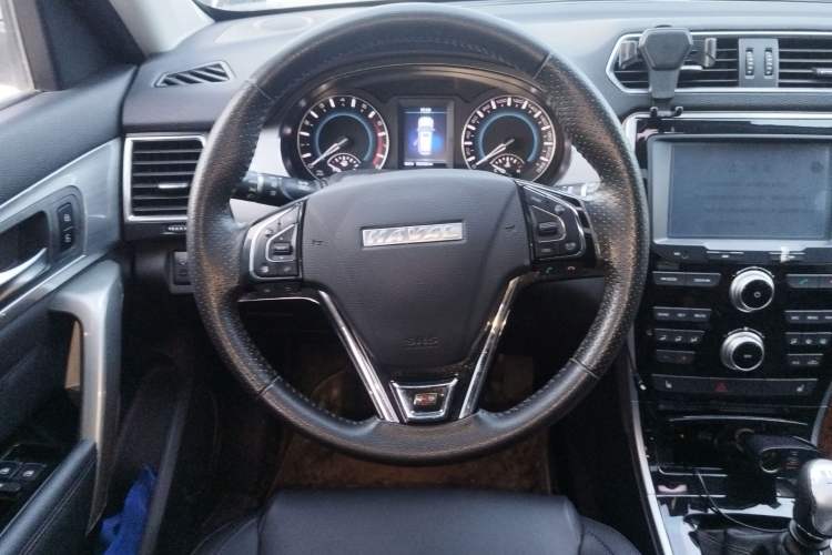 Used Haval H2 2016 Red Label 1.5T Manual Two-Wheel Drive Urban Edition