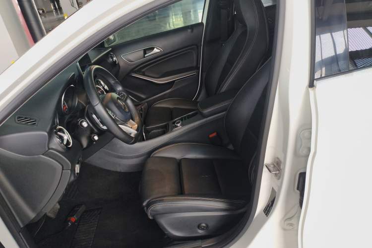 Used Mercedes-Benz GLA 2019 GLA 200 Dynamic Edition Left Front Seat