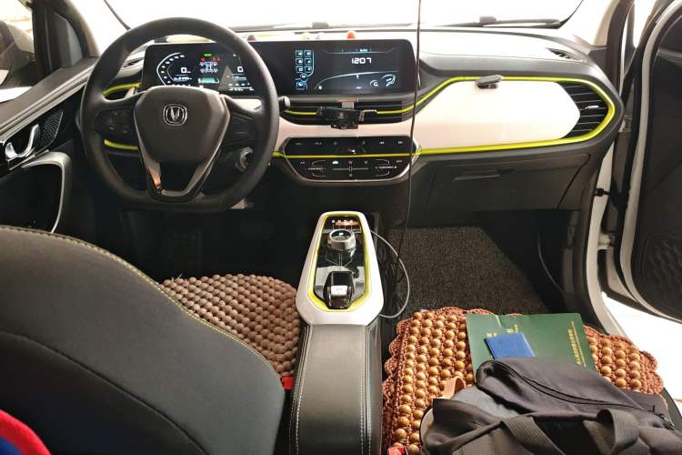 Used CHANGAN OSHAN Benni E-Star 2020 Heartbeat Edition NMC Lithium Center Console