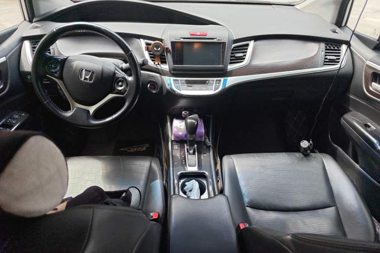 Used Honda Jade 2013 1.8L CVT Luxury Edition 5 seats
