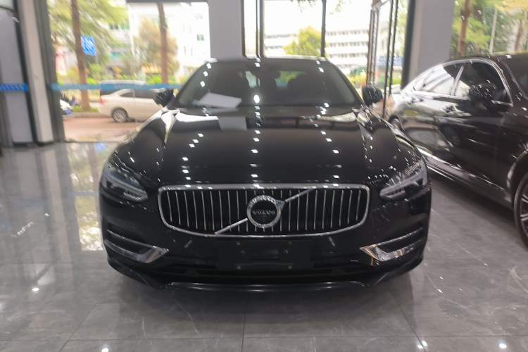 Used Volvo S90 2020 T5 Zhiyi Luxury Edition
