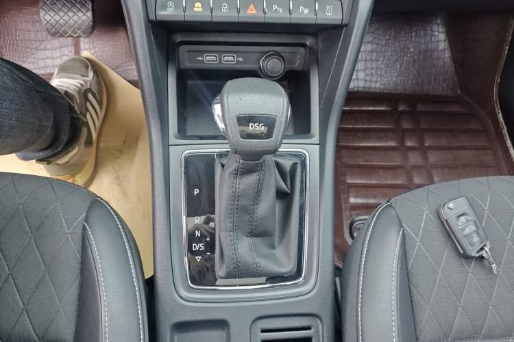 Used Skoda Karoq 2019 TSI280 Smart Drive Elite Edition China V Standard Gear Lever