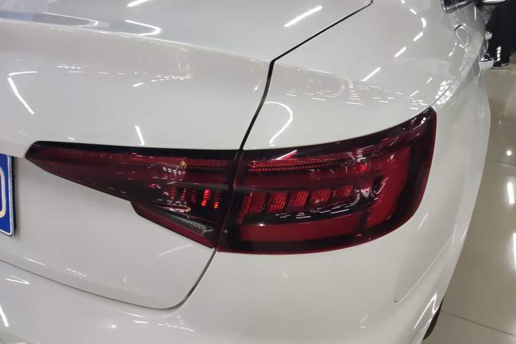 Used Audi A4L 2019 40 TFSI Ambition China VI