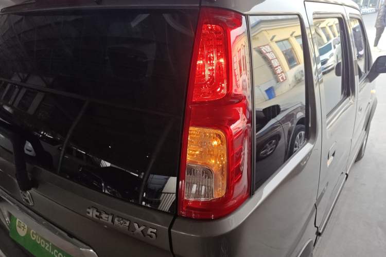 Used Suzuki Wagon R X5 2013 Cruise Edition 1.4L VVT Standard Model
