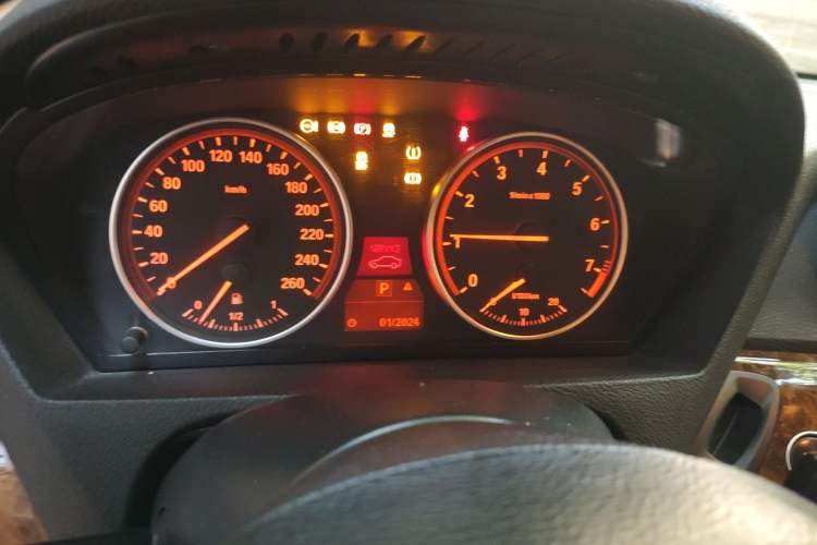 Used BMW X5 2011 xDrive35i Luxury Model
