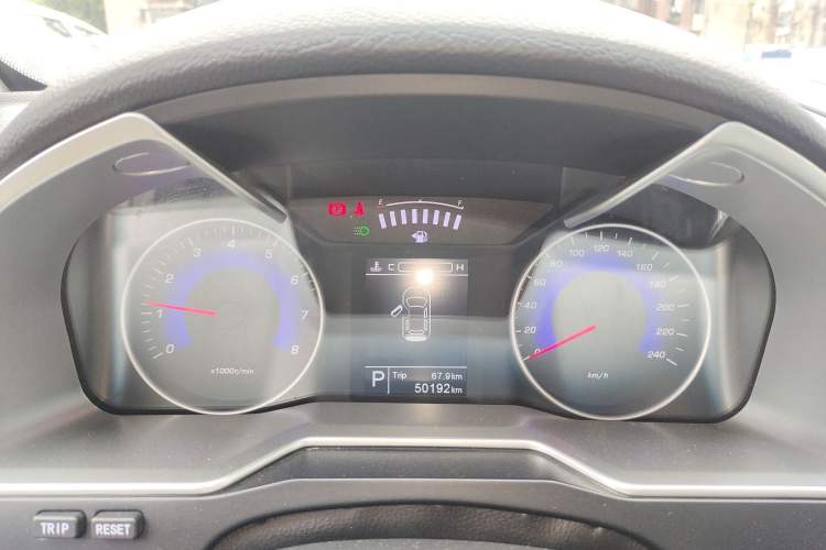 Used Geely Auto Emgrand 2016 Sedan 1.5L CVT Upward Version Instrument Cluster