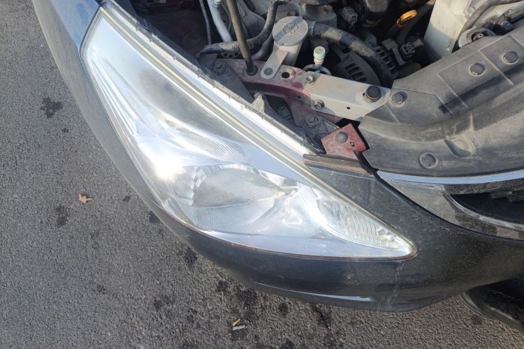 Used Nissan Tiida 2011 1.6L CVT Smart Version
