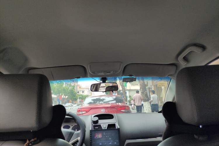 Used Geely Auto Emgrand 2018 1.5L Manual Luxury Model Headliner