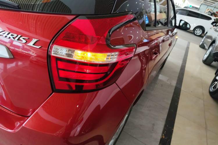 Used Toyota YARiS L Zhi Xuan 2016 Revised 1.5G CVT Xuan Dong Edition Right Rear Taillight