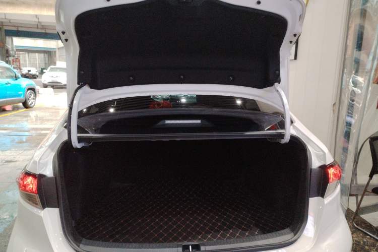 Used Toyota Levin 2024 Smart Electric Hybrid Dual-Engine 1.8L Luxury Edition
