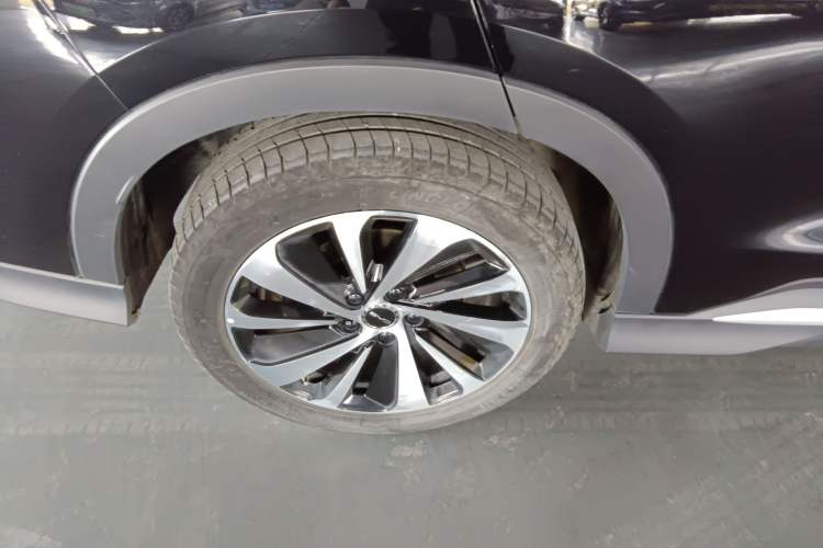 Used BYD Song PLUS New Energy 2023 Champion Edition DM-i 110KM Flagship Model Exterior 5