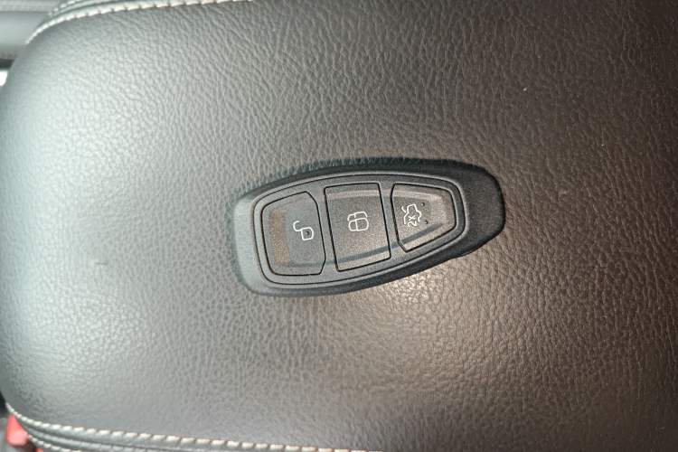 Used Ford Kuga 2015 2.0L GTDi Four-Wheel Drive Prestige Model