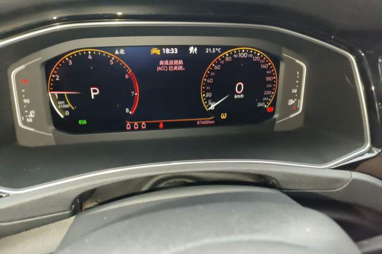 Used Volkswagen T-ROC 2022 280TSI DSG Two-Wheel Drive Comfort PLUS Odometer Close Up