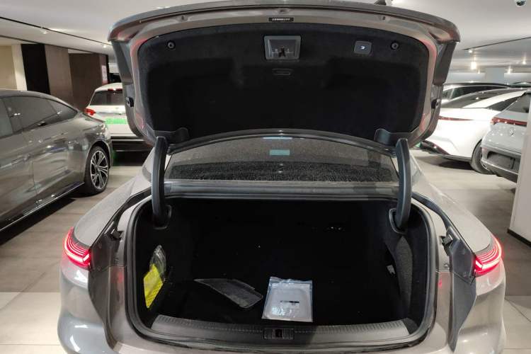 Used IM L7 2022 Dynamic Model
