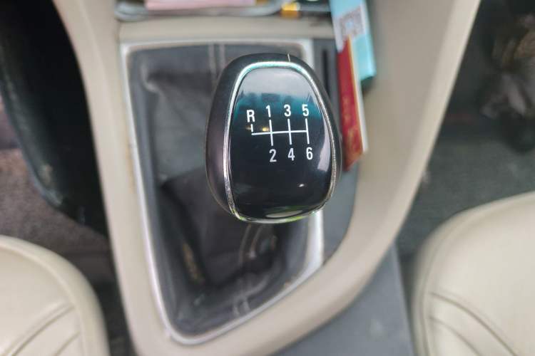 Used Buick GT 2018 15T Manual Elite Version China V Standard Gear Lever