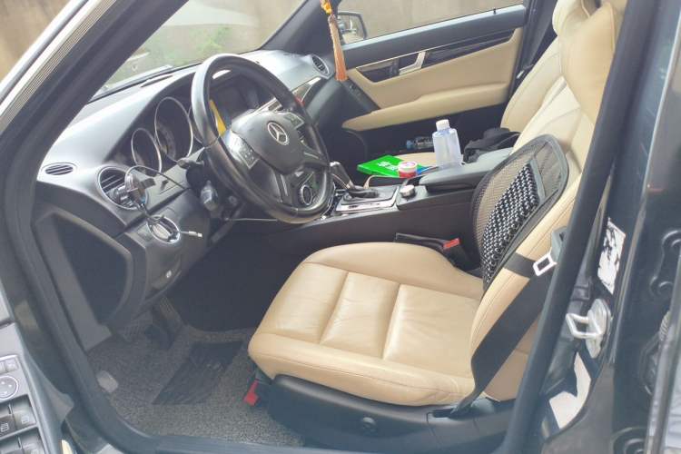 Used Mercedes-Benz C-Class 2011 C 200 CGI Fashion Model
