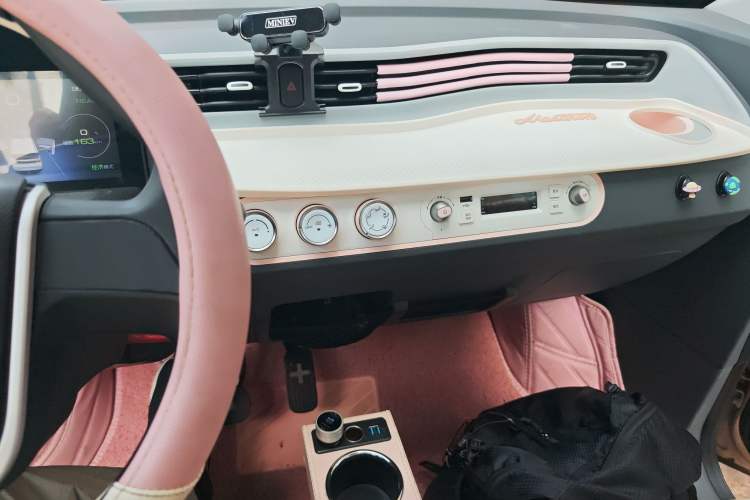 Used Wuling Hongguang MINIEV 2021 Macaron Premium Model – Lithium Iron Phosphate