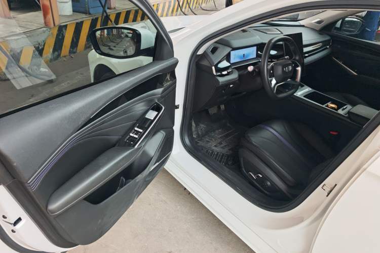 Used Geely Auto Preface 2024 Zhiqing 1.5TD Galaxy Edition Driver Seat