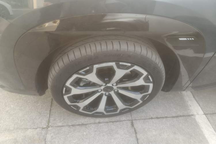 Used AION V 2024 Aion Tyrannosaurus 520 Smart Luxury Edition