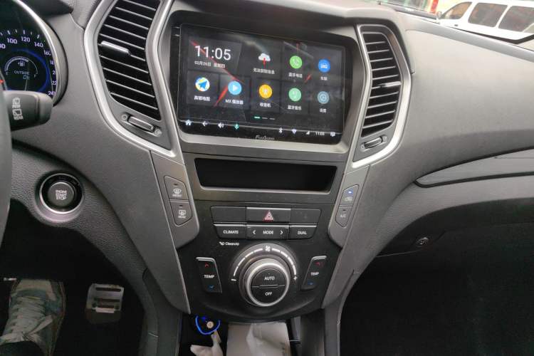 Used Hyundai Santa Fe 2015 2.0T Automatic All-Wheel Drive Smart Version 5 Seats
