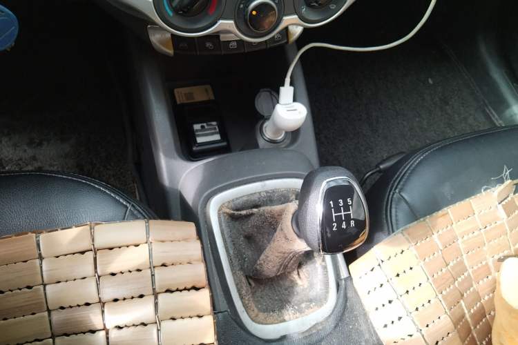 Used Chevrolet Sail 2016 Sail 3 1.3L Manual Comfort Sunroof Edition Gear Lever