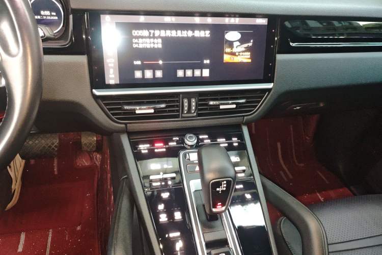 Used Porsche Cayenne 2019 Cayenne 3.0T Audio And AC Panel