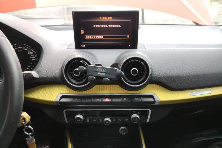 Used Audi Q2L 2018 35 TFSI Fashion Dynamic Version China V Emission Standard Audio And AC Panel