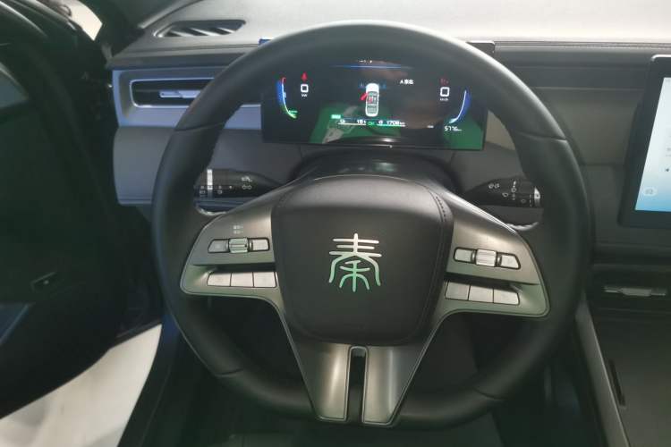 Used BYD Qin PLUS 2025 DM-i Smart Drive 55KM Leading Model
