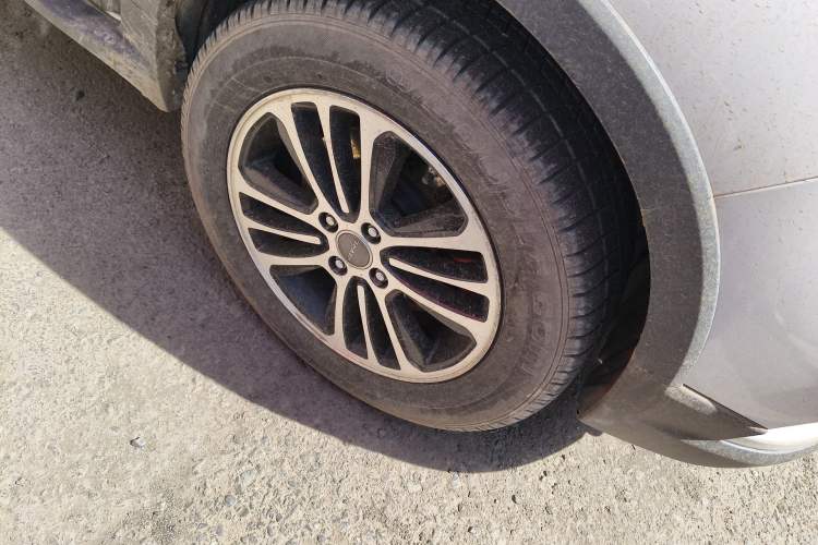 Used Haval H1 2016 Blue Label 1.5L AMT Luxury Model
