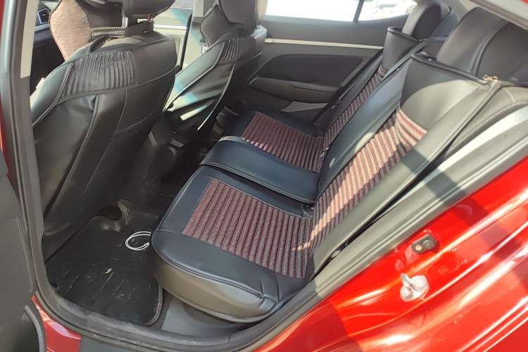 Used Hyundai Elantra (6th Generation / Lingdong) 2016 1.6L Automatic ZhiXuan – Elite Version Left Rear Seat