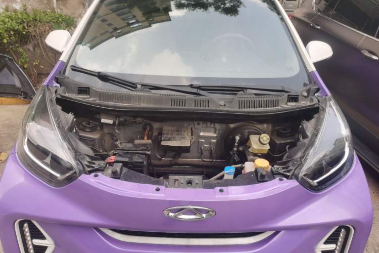 Used Chery QQ Little Ant 2022 Revised Version Sweet Pink Edition Half-Sugar Version Lithium Iron Phosphate 30.7 kWh 30 kW 301 km