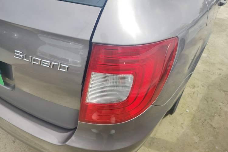 Used Skoda Superb Combi 2014 2.0 TSI Prestige Edition